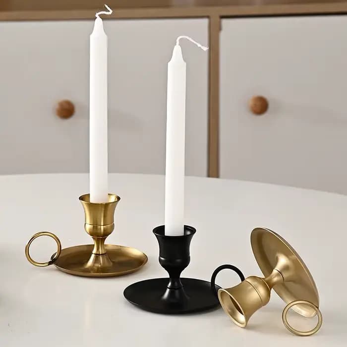 Élégant porte-bougie en métal pour bureau ; Ornement parfait pour les occasions festives et les mariages.