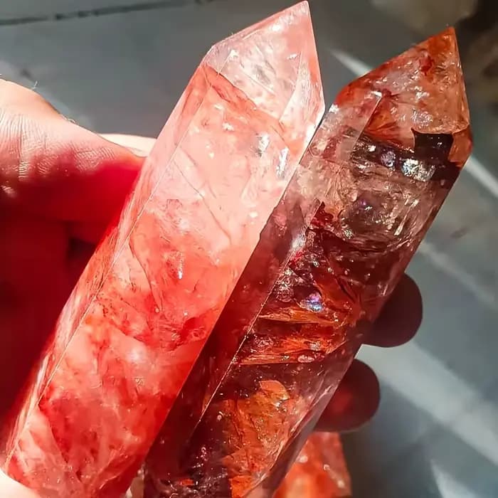 1 tour de cristal de quartz rouge pour jardin |   Présentoir de cristaux naturels |   Objet de collection en cristal |   Décoration pour la maison et le bureau |   Vacances, Noël