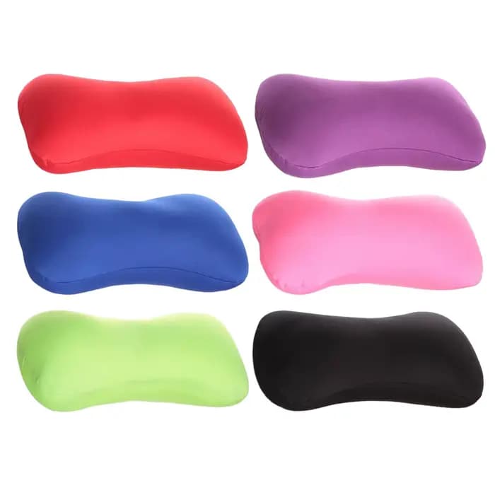Coussin de soutien en microbilles pour le cou