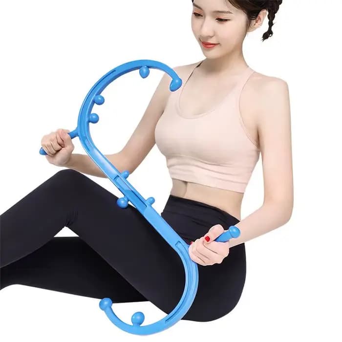 Masseur dorsal ergonomique avec crochet