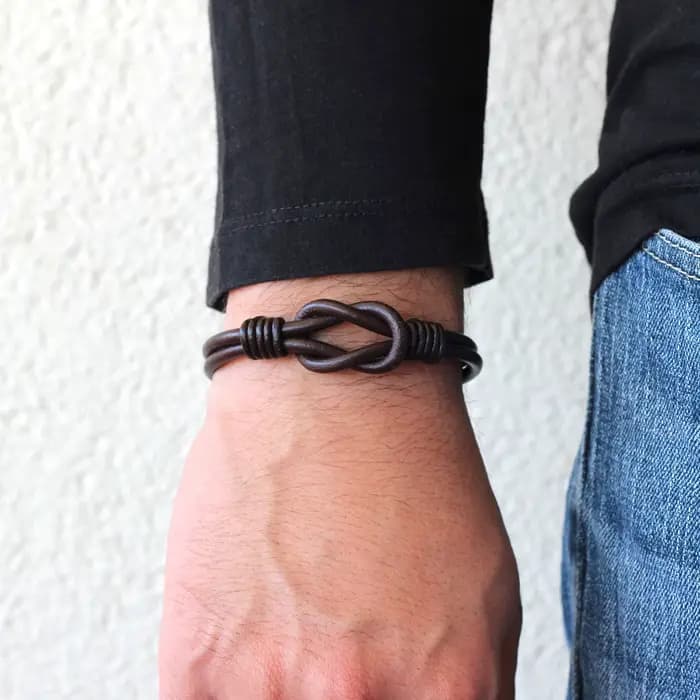 Bracelet infini à nœud celtique, bracelet en cuir véritable, bijoux celtiques pour hommes, cadeaux pour hommes, meilleur cadeau pour mari/père, 1 pièce