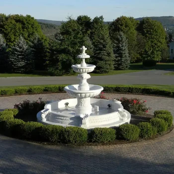 Fontaine de jardin en dalle de marbre blanc naturel, écologique, minimaliste et moderne, idéale pour les hôtels et les villas.