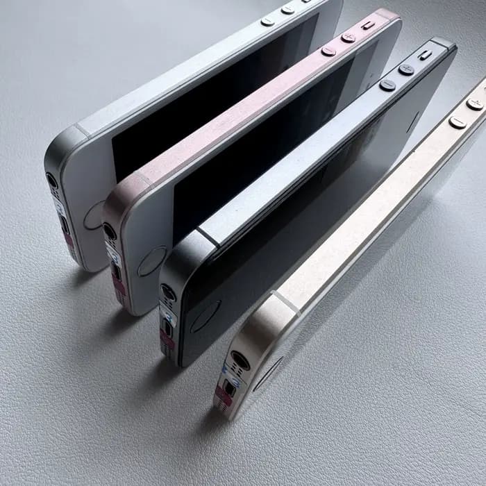 100% Original iPhone SE téléphone portable 16/32/64/128GB ROM 2GB RAM 4.0 "iOS A9 Touch ID 12MP débloqué double cœur Smartphone