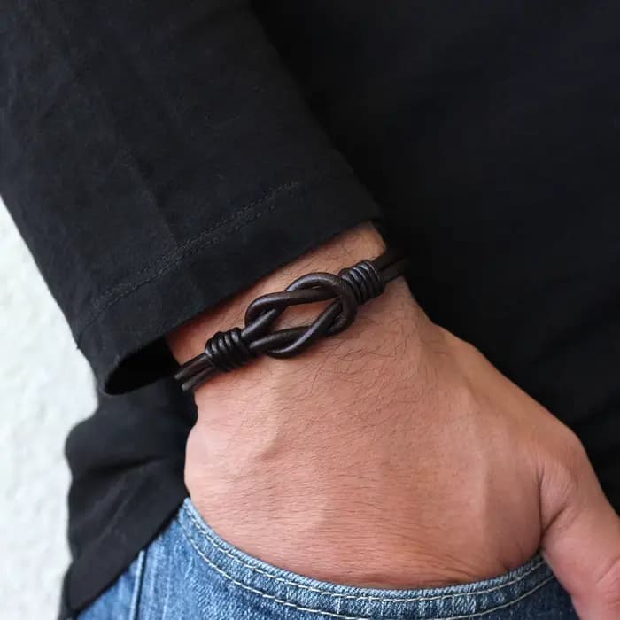 Bracelet infini à nœud celtique, bracelet en cuir véritable, bijoux celtiques pour hommes, cadeaux pour hommes, meilleur cadeau pour mari/père, 1 pièce