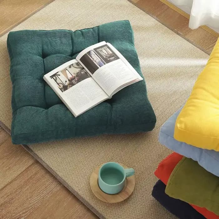 Grand coussin de sol carré en velours côtelé capitonné pour adultes et enfants