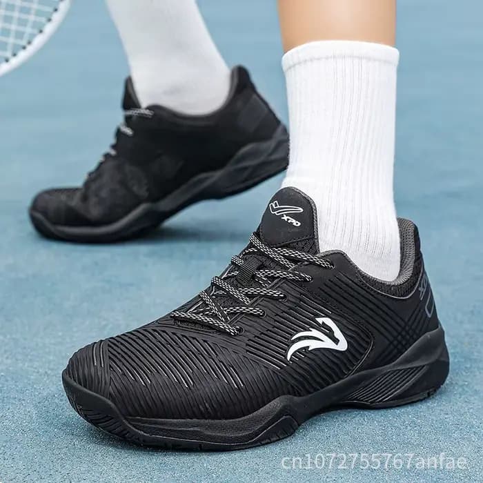 Chaussures de tennis professionnelles pour hommes et femmes, noires et bleues, chaussures de badminton pour couples, antidérapantes, pour terrain intérieur, chaussures de tennis de table de marque