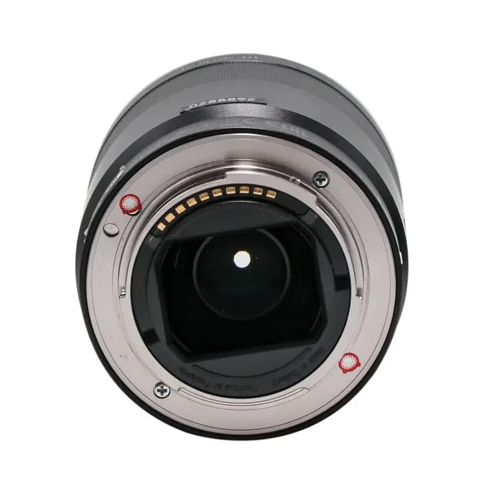 Objectif Sony Zeiss Sonnar T* FE 55mm f/1.8 ZA pour appareils photo plein format SEL55F18Z, état neuf
