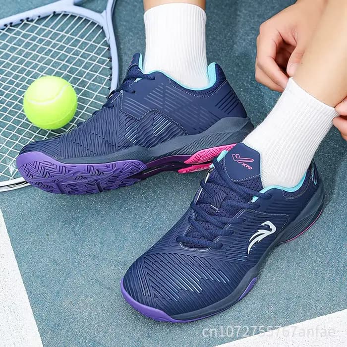 Chaussures de tennis professionnelles pour hommes et femmes, noires et bleues, chaussures de badminton pour couples, antidérapantes, pour terrain intérieur, chaussures de tennis de table de marque