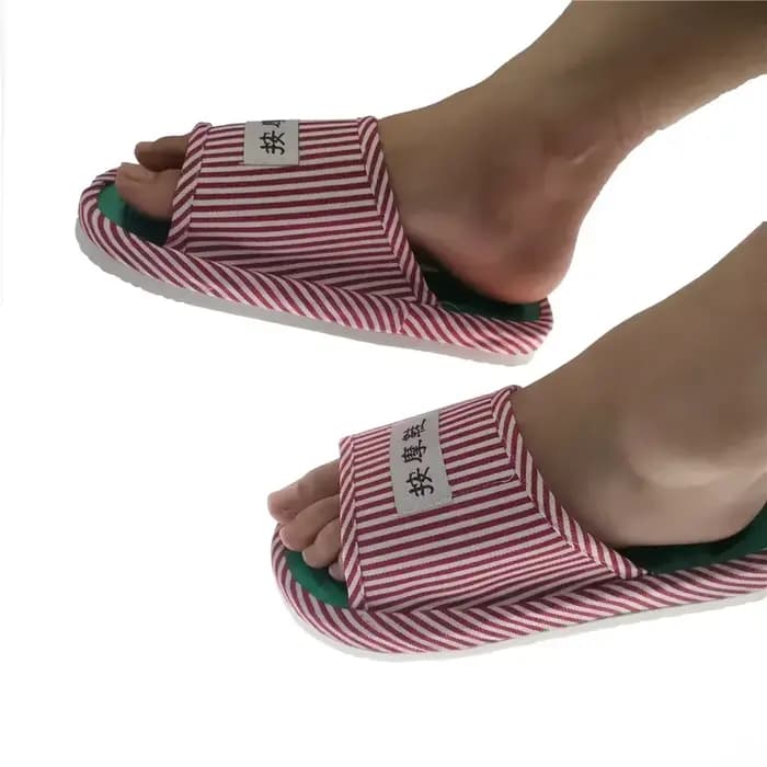 Pantoufles d'acupuncture pour massage des pieds