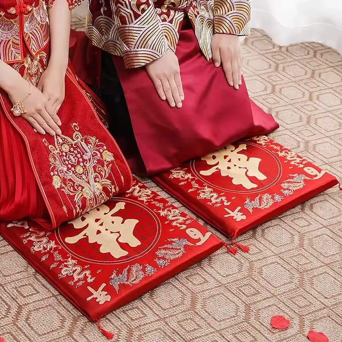 Coussin de siège de mariage de Style chinois, 2 pièces, rouge, cadeaux de mariage du nouvel an, coussin à genoux, baie vitrée, canapé, décoration de maison, oreillers