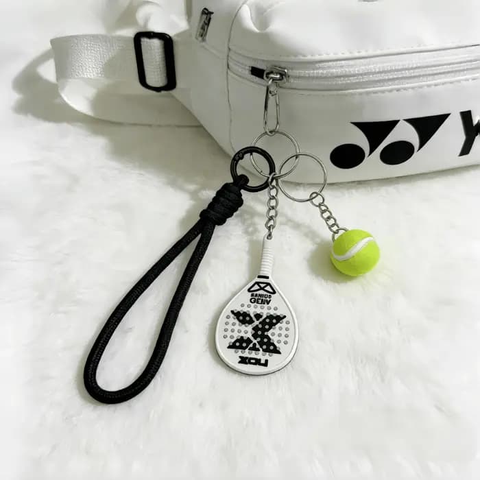 Porte-clés Nox Pickleball, mini raquette et jeu de balles, accessoire de style sportif, cadeau de Noël parfait, difficile pour les amateurs de tennis