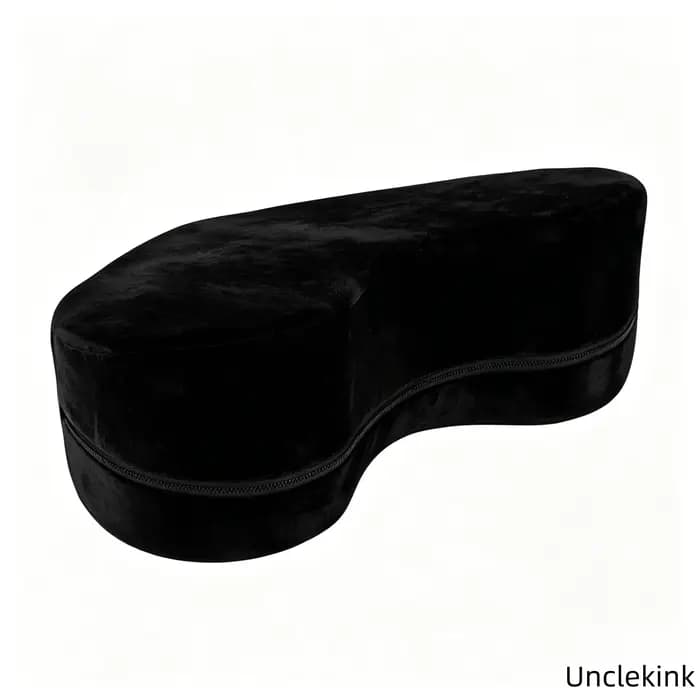 Coussin orthopédique en forme de cœur noir