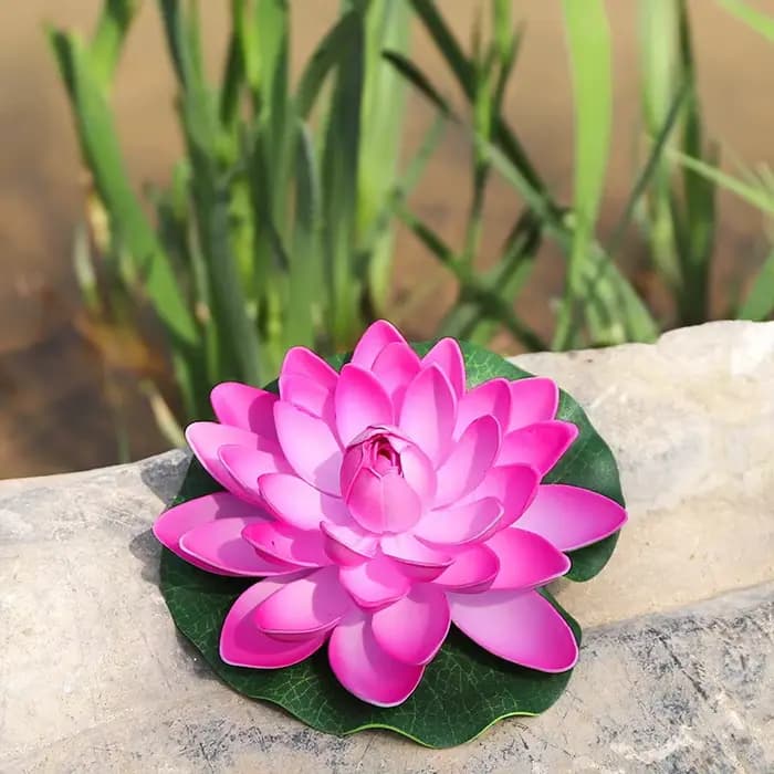 Décoration de piscine de fleurs artificielles, feuille de Lotus et de Lotus, aménagement paysager de plantes vertes, accessoires flottants pour aquarium, nénuphar, 1/2 pièces